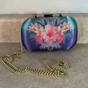 Small Retro Snap Closure Chain Purse